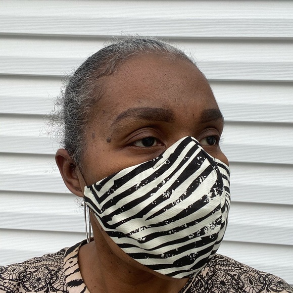 Washable 95% Filtration Face Mask - Picture 4 of 7